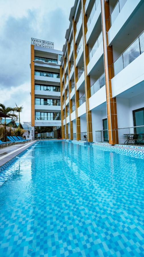 Venus Royale Hotel Coron Exterior photo
